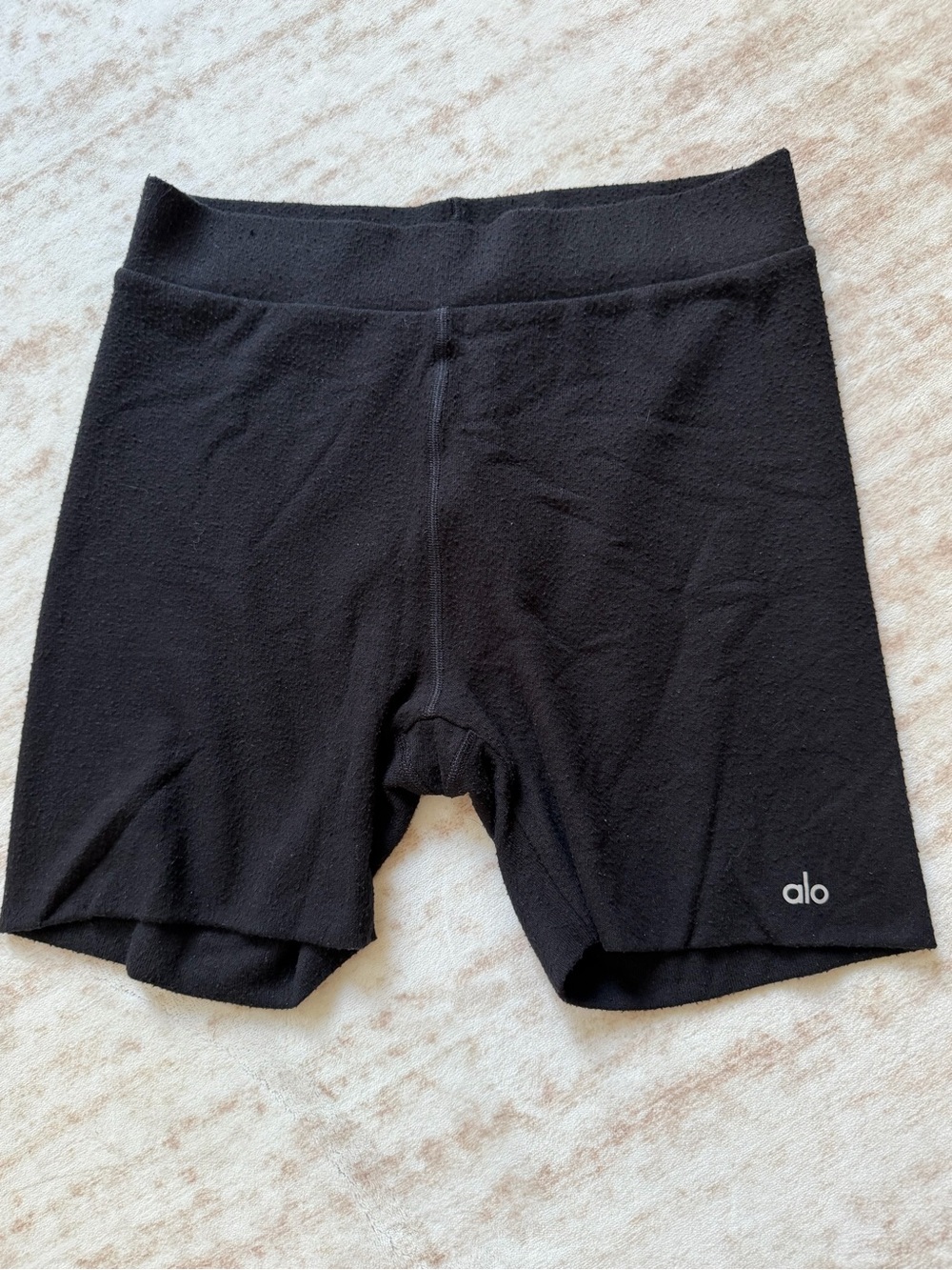 ALO Yoga Women’s Black Athletic Bike Shorts